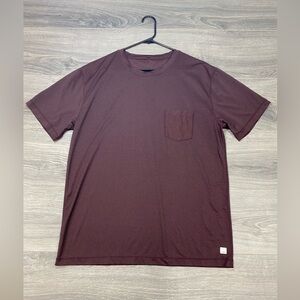 Vuori Shirt Mens Maroon Tradewind Performance Pocket Lightweight Tee Sz L/XL?